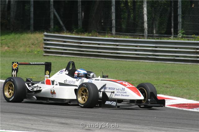 f3-083