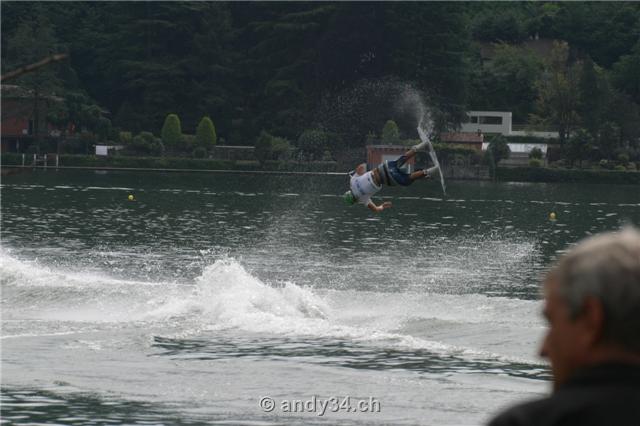 wake04-083