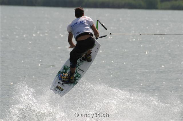 wake04-387
